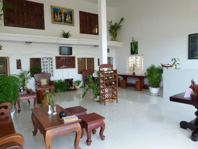 Overflow Guesthouse
