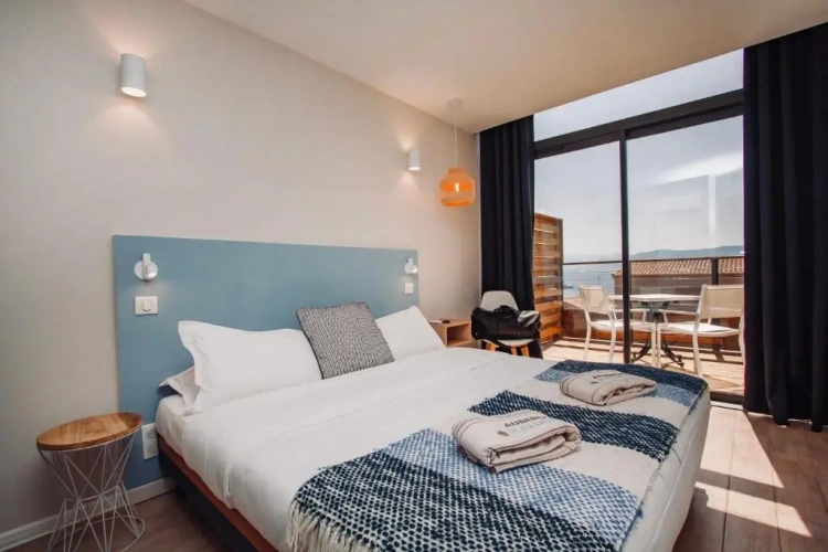 Standard Double room with balcony and with sea view