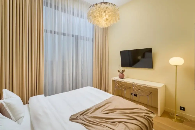 2 Bedrooms Grand Apartment