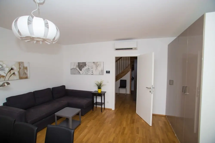 3 Bedrooms Deluxe Apartment
