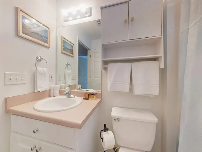 6703 Harbour Blvd Home 3 Bedrooms 2 Bathrooms Home