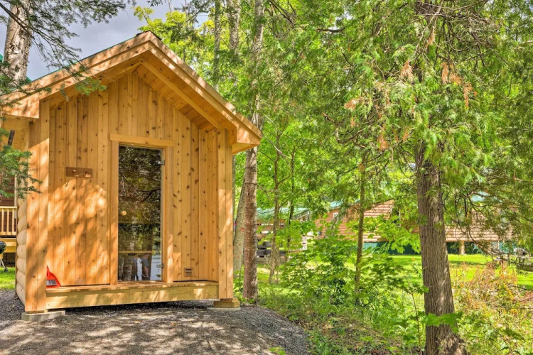 Rustic Cabin Retreat on Rangeley Lake!