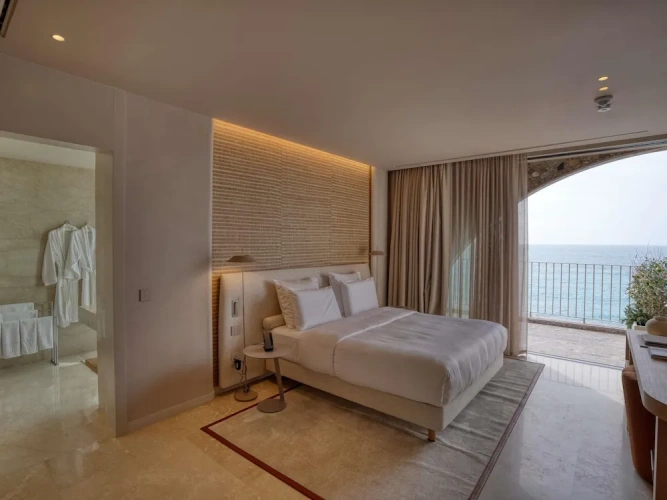 Quadruple Suite