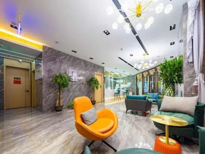 Yijia Hotel (Alashan High-tech Industrial Development Zone Government Branch)