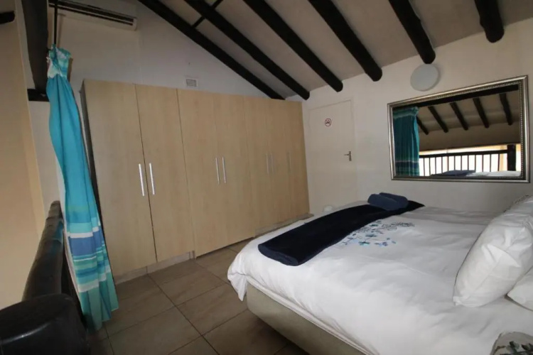 Uvongo Cabanas 14B