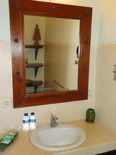 Puri Ayu