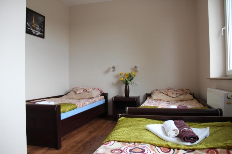 Standard Triple room