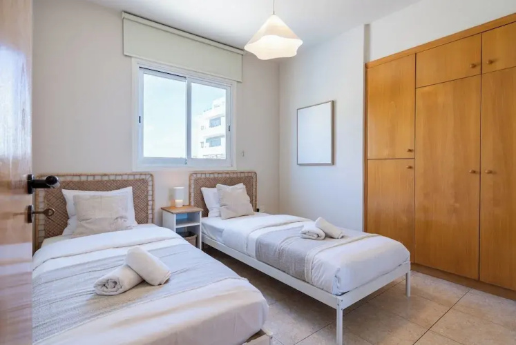 Calina - 3-BR Apt & Pool in Mackenzie