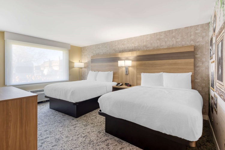 Quadruple Suite