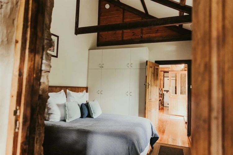 1 Bedroom Deluxe Cottage