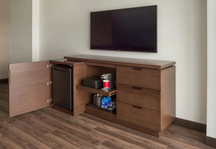 Buffalo Marriott at LECOM HARBORCENTER