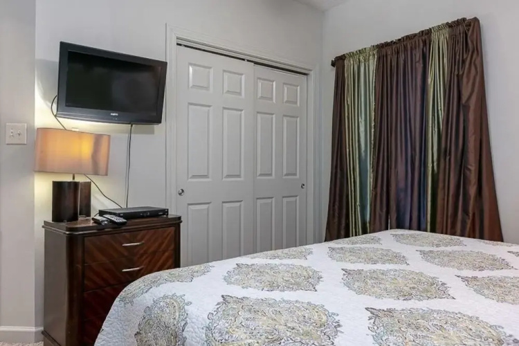 Admirals Quarters 1505 4 Bedroom Condo by Redawning