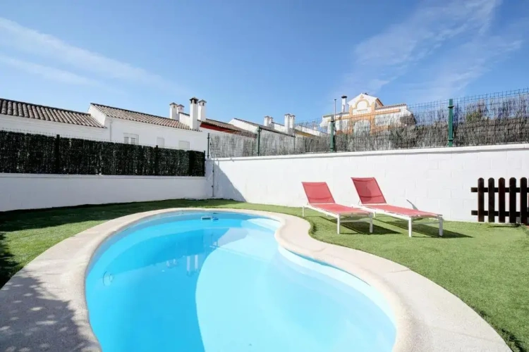4 Bedrooms Double Cottage
