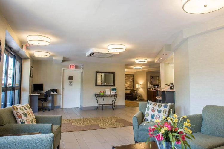 Quality Inn University Center
