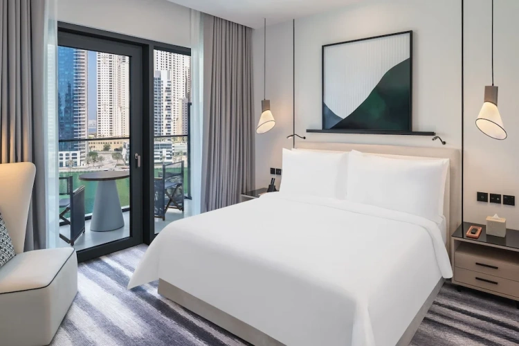 Deluxe Suite with balcony and with marina view