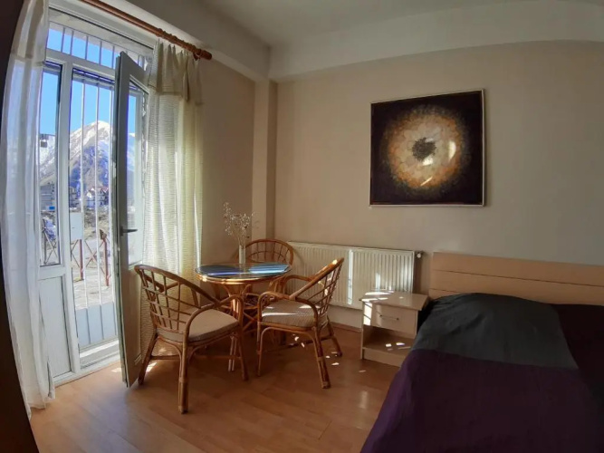 Apartment N6
