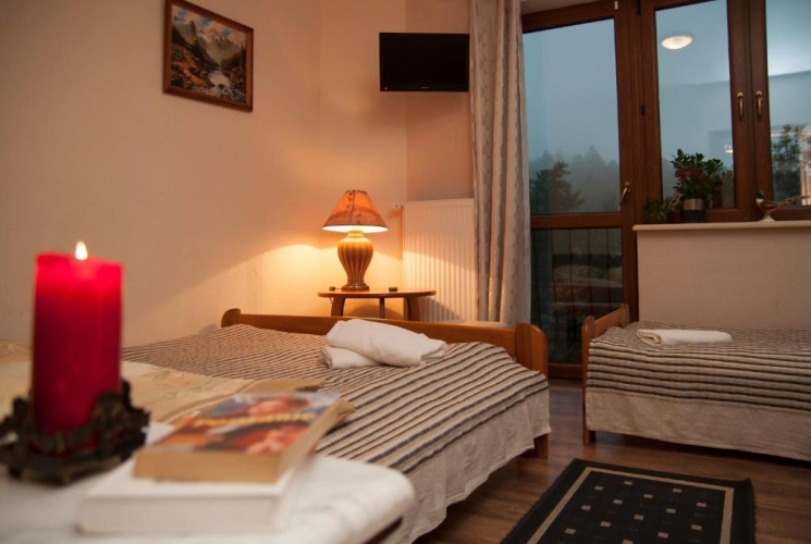 Standard Triple room with mountain view