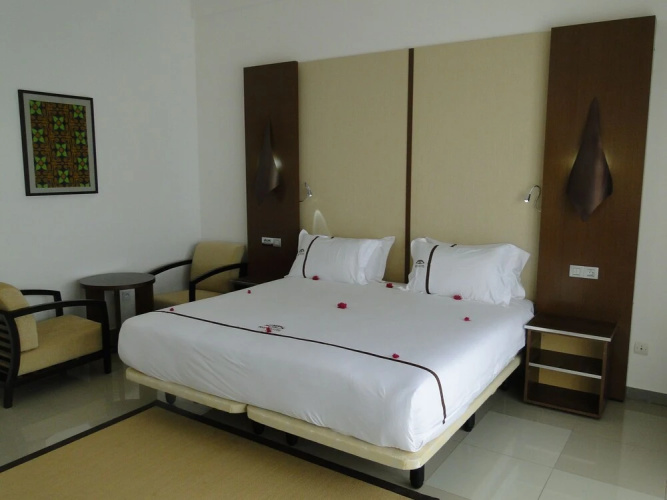 Iris Toubab Hotel