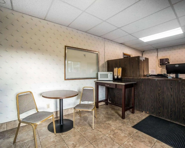 Rodeway Inn Arlington