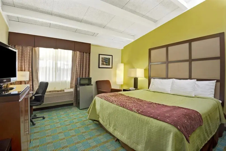 Days Inn Southington