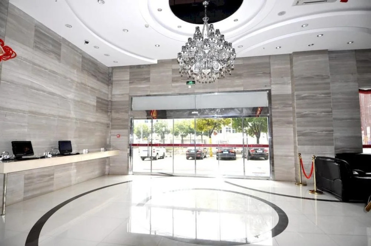 Pudong No.1 Hotel