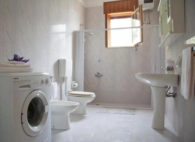 3 Bedrooms Cottage
