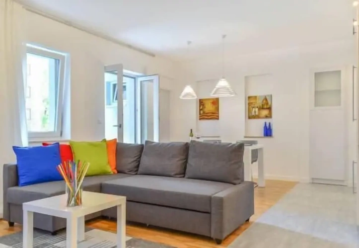 2 Bedrooms Luxury Apartment