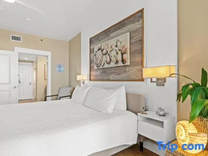 3 Bedrooms Apartment