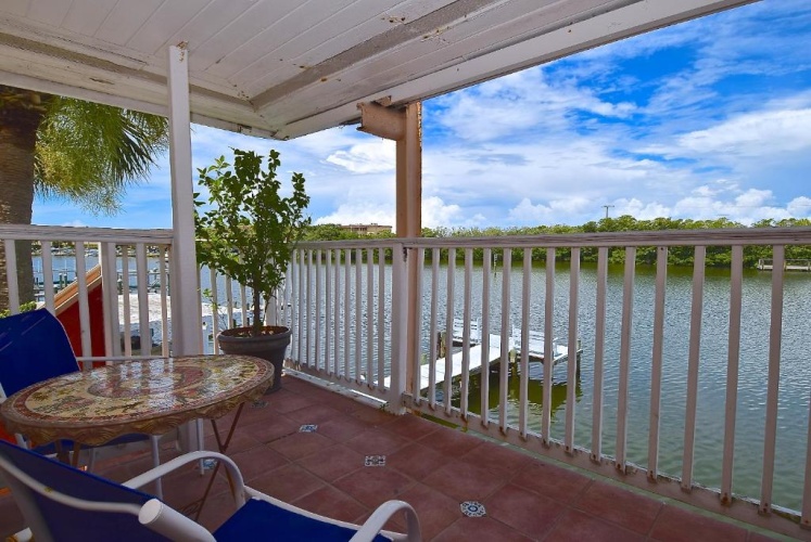 1 Bedroom Suite with sunset view