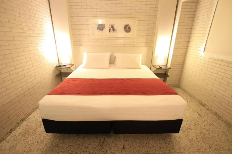 Hotel Confiance Batel