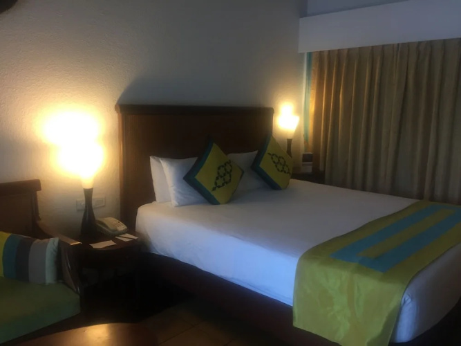 Radisson Plaza Resort & Spa