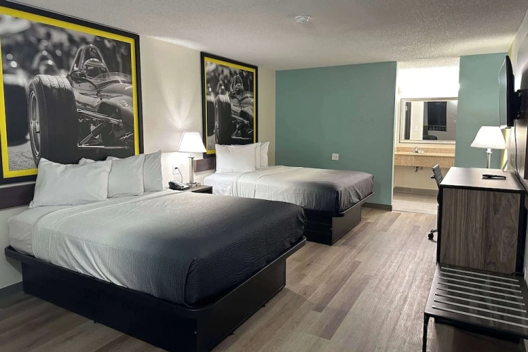 Standard Quadruple room