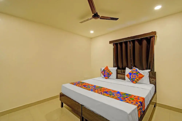 Fabhotel Ab7 Stays