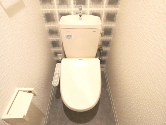 Alpha Square Minami 6 Jo 302