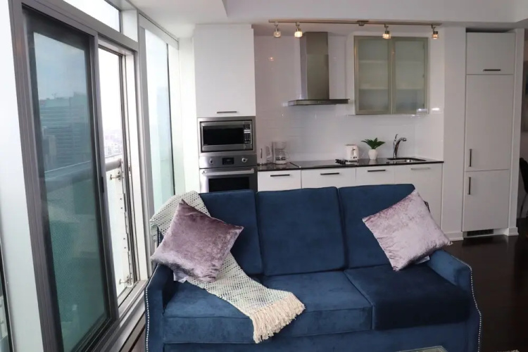 Aaira Suites at York St