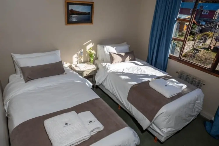 Standard Twin room with city view