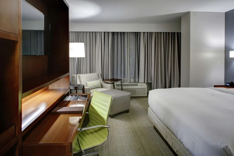 DoubleTree by Hilton Biloxi, MS