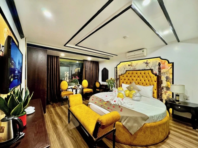 Deluxe Double room with city view