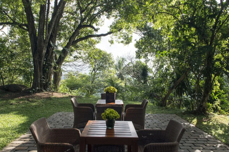 Stone House Suites Kandy