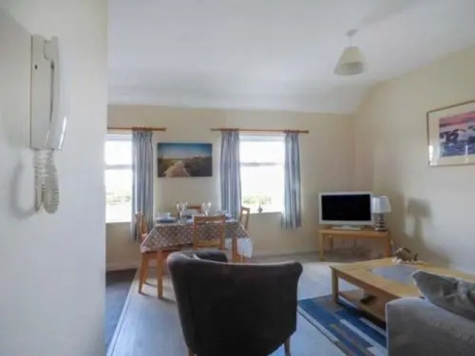 Flat 12