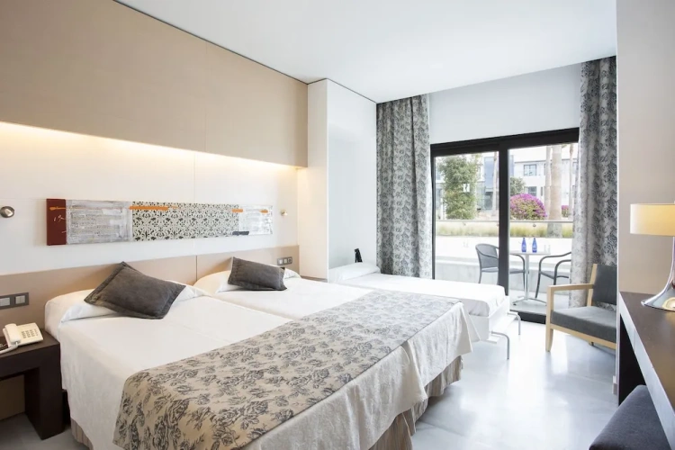 Standard Double room with balcony