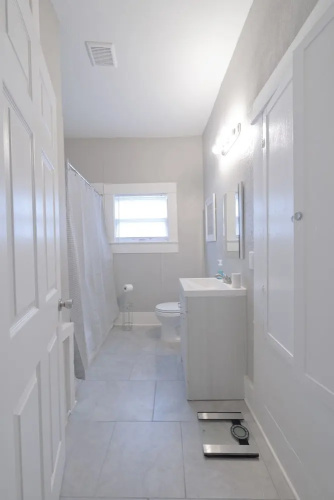 Laurel Coral-Sleeps 5-Studio