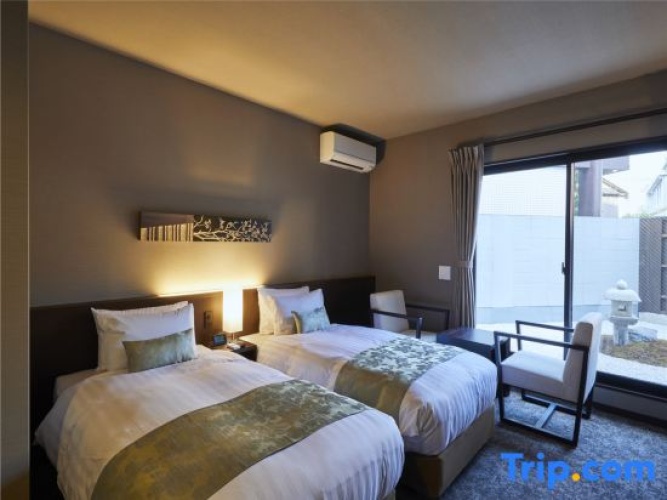 Deluxe Twin Villa