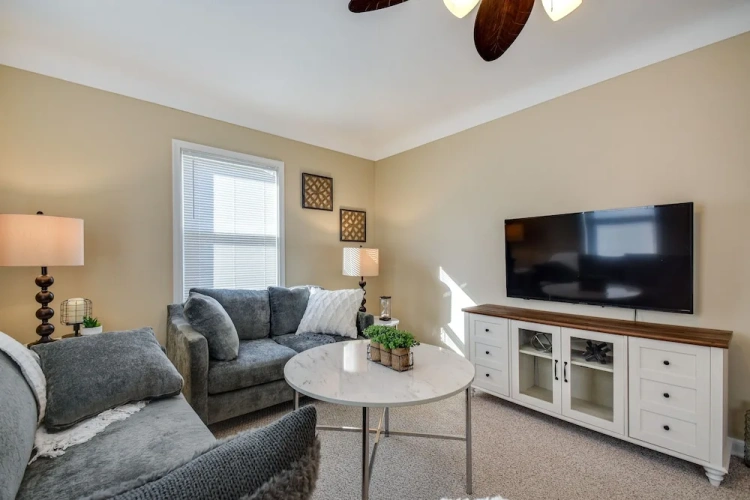 2 Bedrooms Cottage