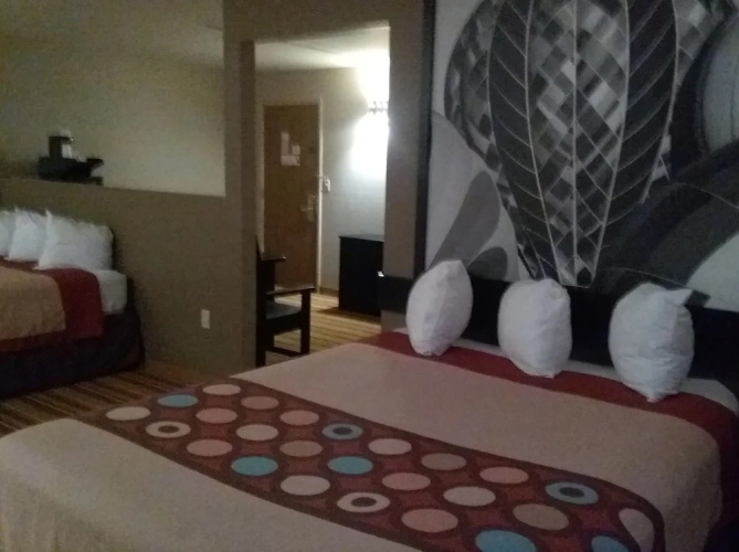 Super 8 Taos