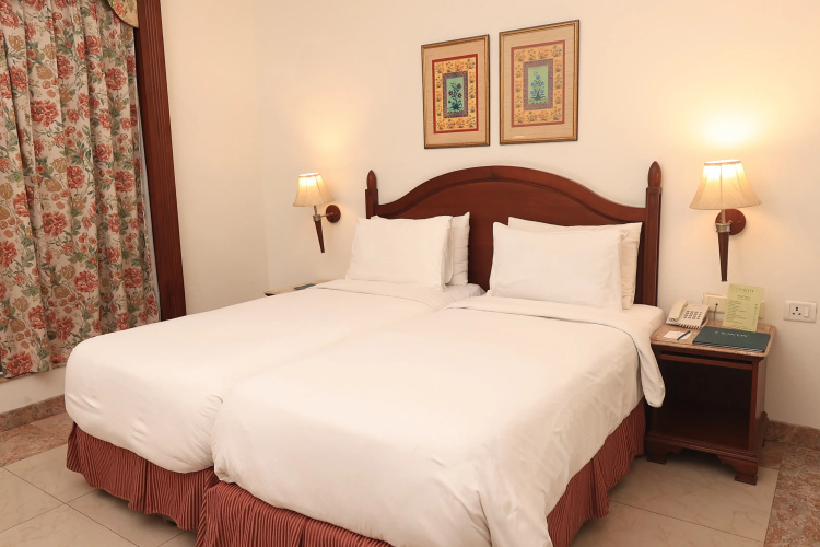 Savoy Suites Noida