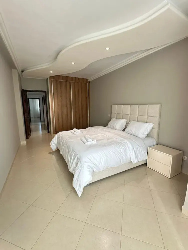 SHRTSTAYS Guesthouse