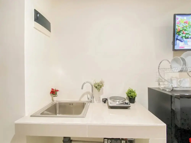 Neat Studio Apartment At Pollux Chadstone