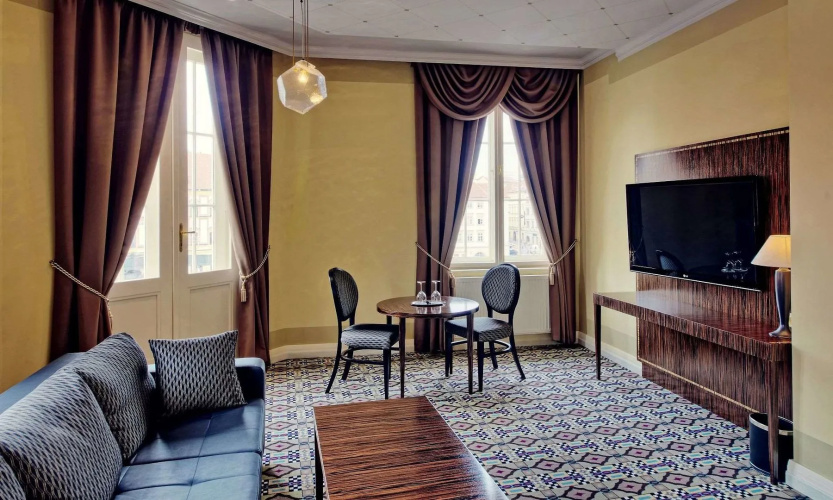 Grandezza Hotel Luxury Palace