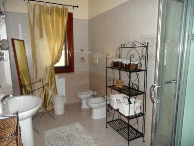 4 Bedrooms Villa